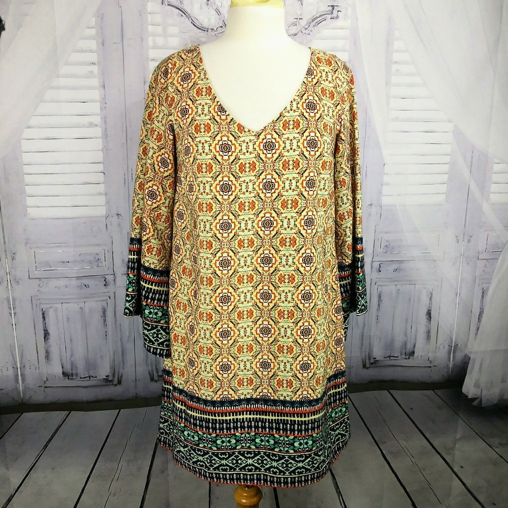 A.Byer LongSleeve Shift Silhouette Dress.Small